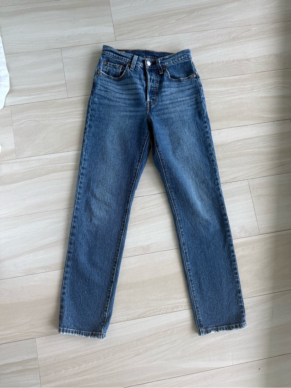 Vintage High Rise 501 Levi Jeans
